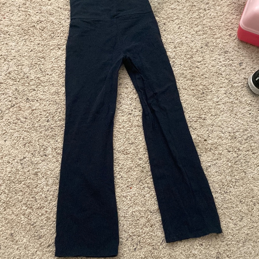 Leggings, nice cozy comfy fabric. No rips